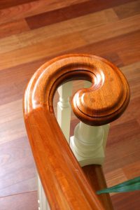 'P' Type Wood Rail With Volute 2805