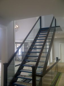 Post To Post Wood Frame Glass System 904